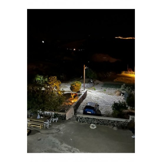 Ηλιακό φωτιστικό δρόμου 400W ψυχρό λευκό 6500K με τηλεχειριστήριο IP66 39,5cmx21cmx5cmcm